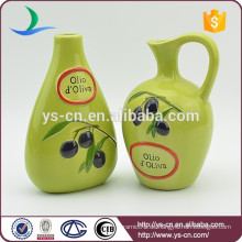 YSov0005-0 Handdruck grün glasiert Öl Essig Flasche mit Olivenzweig